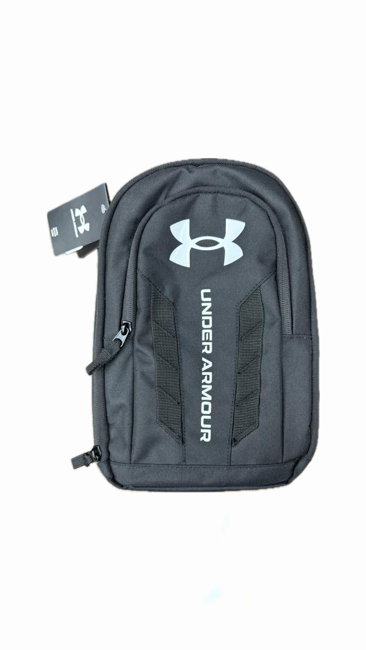 Pouch 1387676 Under Armour