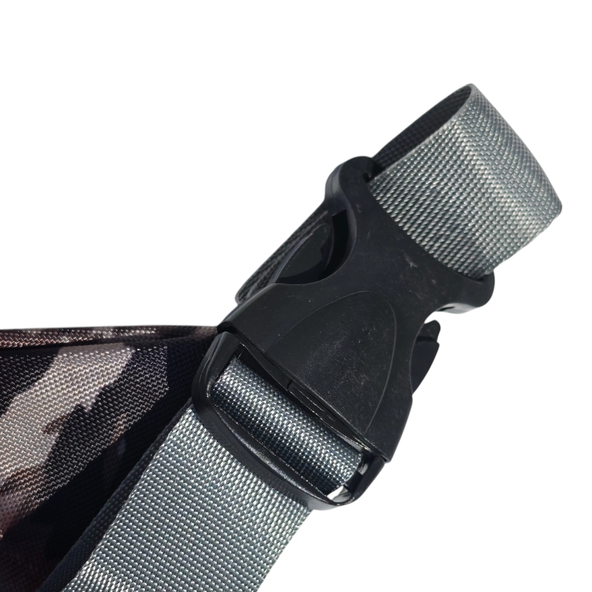 Canguro deportivo camuflajeado CAN-6916