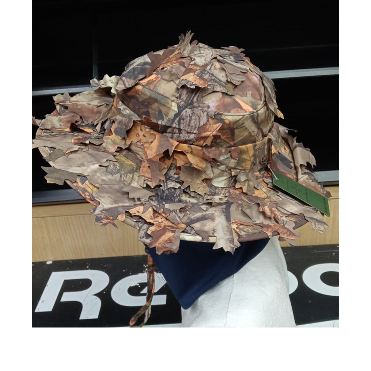Sombrero Con Follaje, S-R23